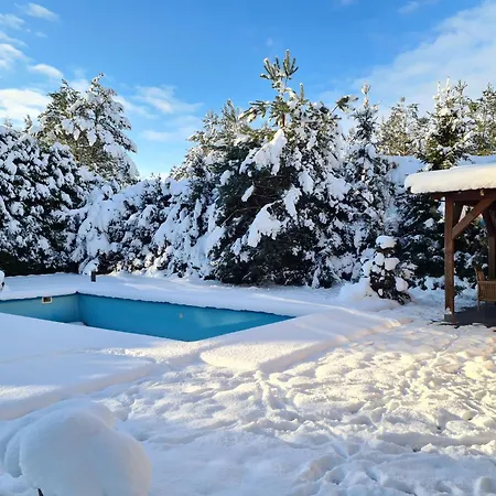 Wigwam Dom Z Basenem Na Kaszubach Villa