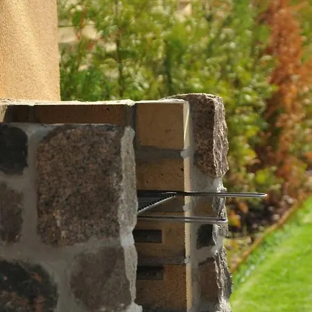 Wigwam Dom Z Basenem Na Kaszubach 别墅