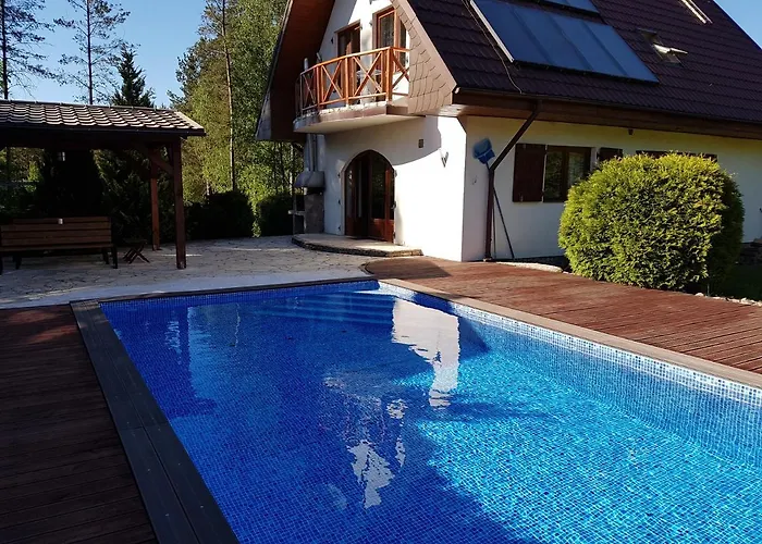 Wigwam Dom Z Basenem Na Kaszubach Вилла *