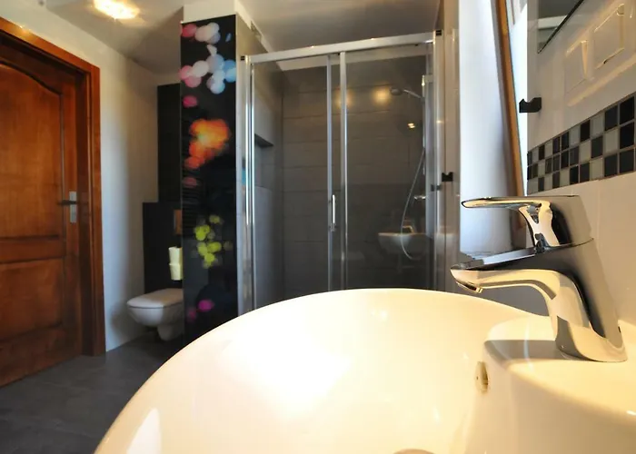 Wigwam Dom Z Basenem Na Kaszubach Вилла Суленчино